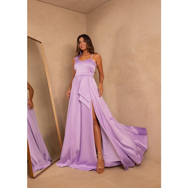 Vestido Longo de Festa Madrinhas Detalhe na Alcinha Acetinado com Fenda Callazi Cia Do Vestido Lavanda Lilás