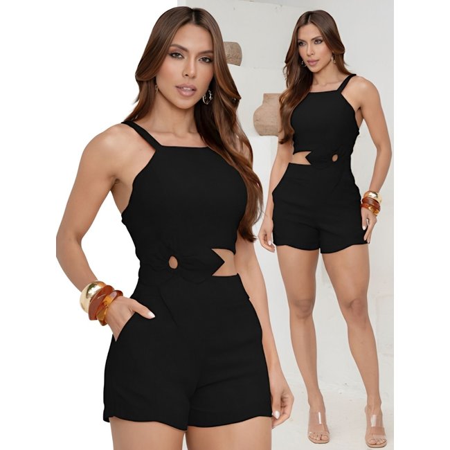 Macacão Feminino Curto Divina Gata Alfaiataria Flor 3D - Preto