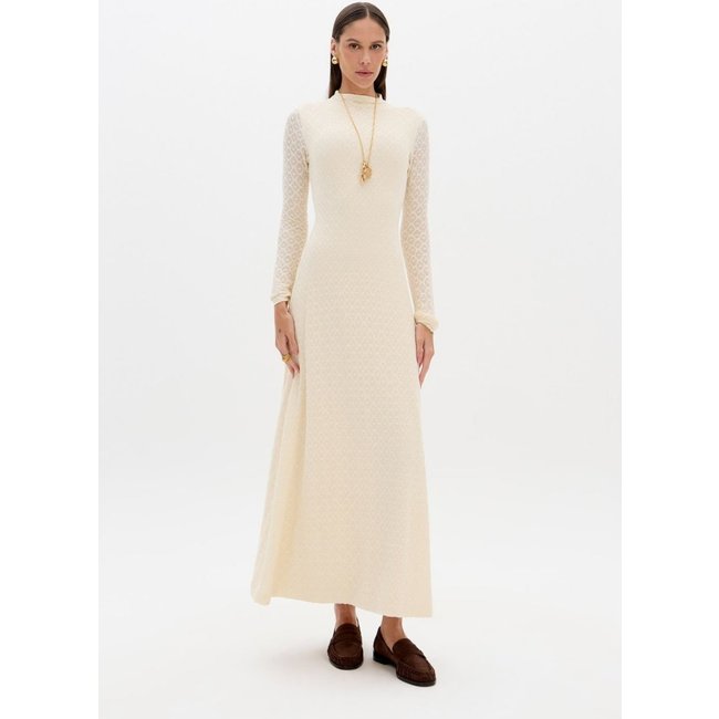 Vestido Solto Manga Longa Renda Lança Perfume