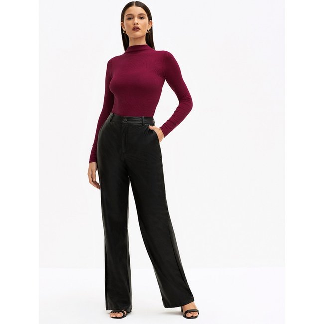 Calça Principessa Wide Leg de Poliuretano Preta Clara
