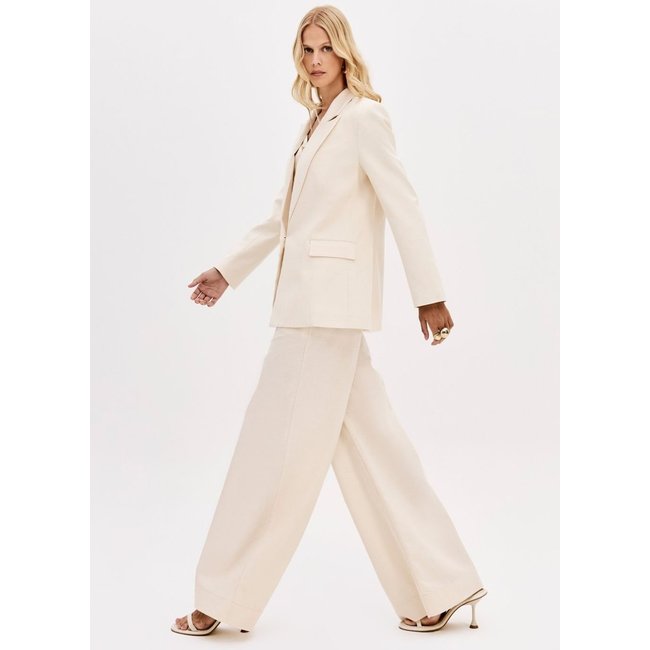 Calça Wide Leg Com Cintura Alta E Bolsos Lança Perfume