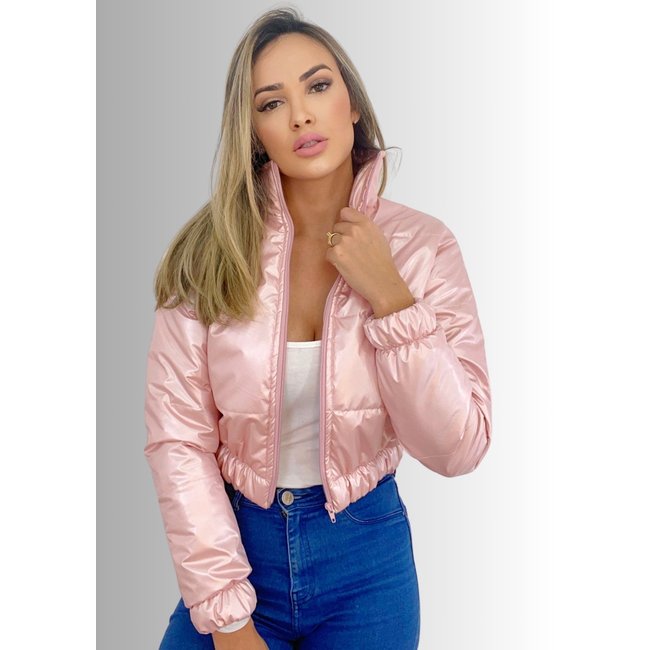 Jaqueta Puffer Curta Em Vinil Rosê Impermeável Charme De Moça