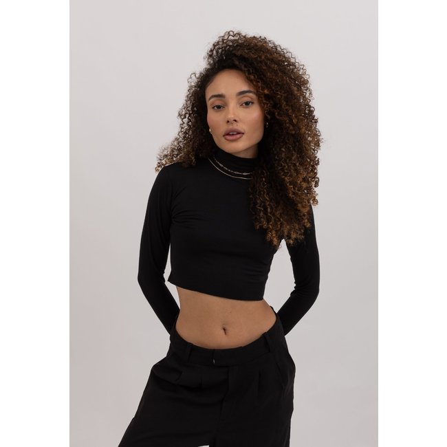 Blusa Cropped Básica Martina Gola Alta Manga Longa Preta