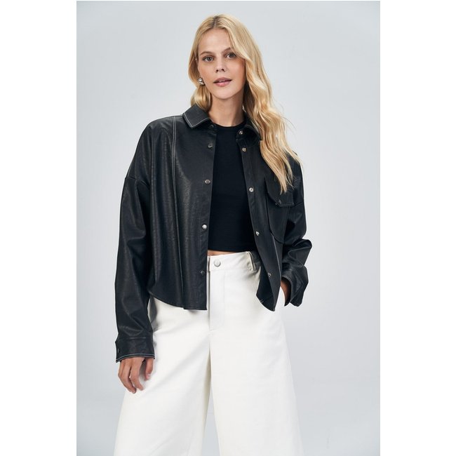 Camisa PU Pesponto Contraste Feminina Acostamento