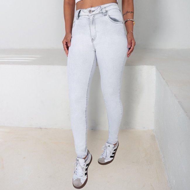 Calça Jeans Skinny Barra Normal Feminina Revanche Ostia