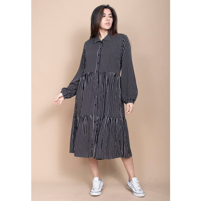 Vestido Cabanafree Midi Estampa Essencial Listrada Preto