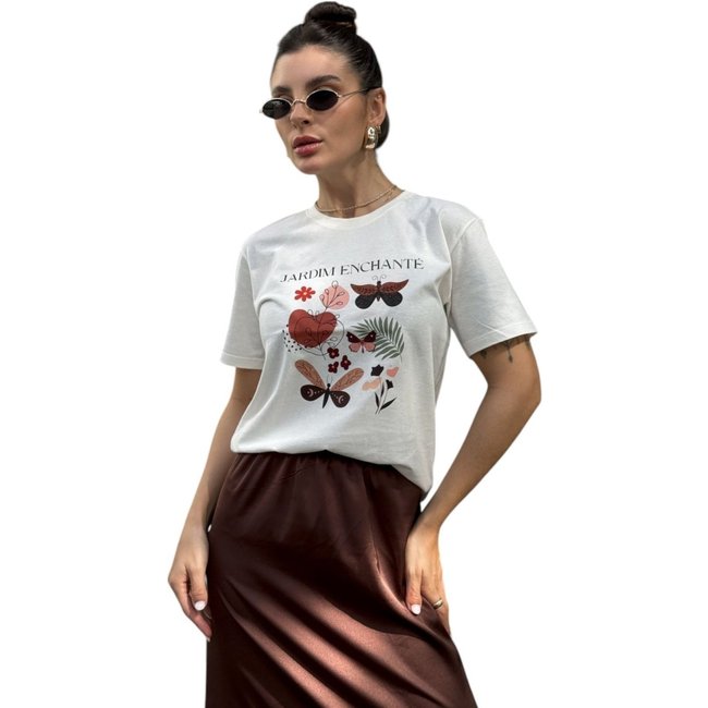 Camiseta Cianitas Off Estampa Jardim Enchanté
