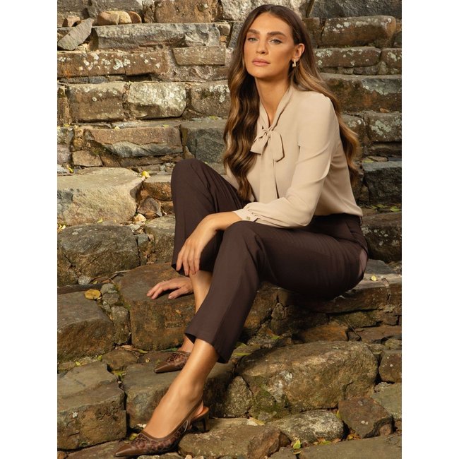 Blusa Principessa Manga Longa Gola Laço Bege Gabriella