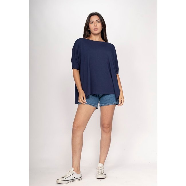 Blusa CabanaFree Ampla Malha Morcego Manga Curta Azul Marinho