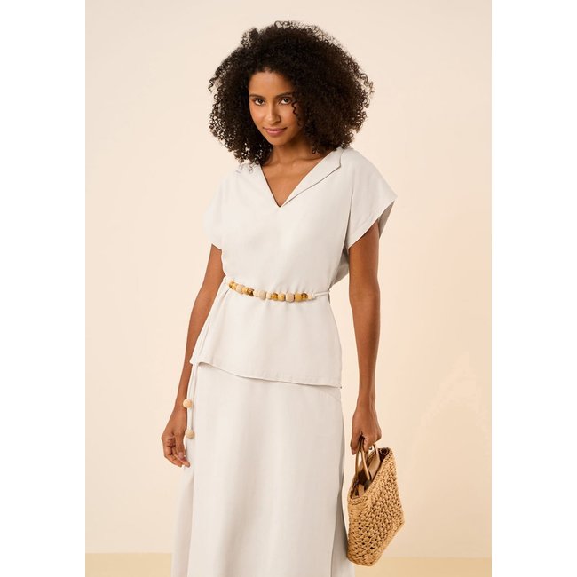 Blusa Maria Valentina Solta Decote V Manga Curta Alongada Off-white