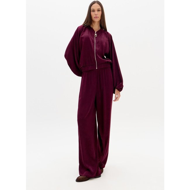 Calça Cintura Média Wide Leg Lança Perfume