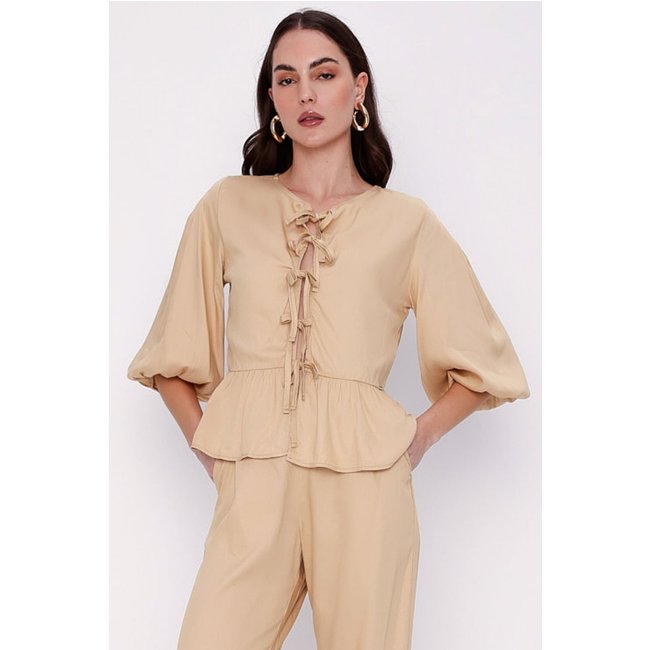 BLUSA COM AMARRACAO CREAM Gatabakana