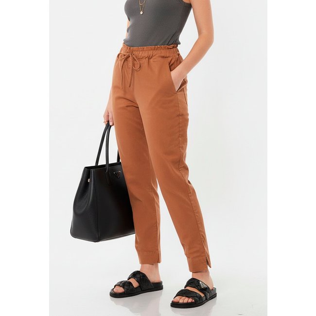 Calça Sarja Feminina Cintura Alta com Elastano e Amarração Conforto e Estilo Casual Caramelo