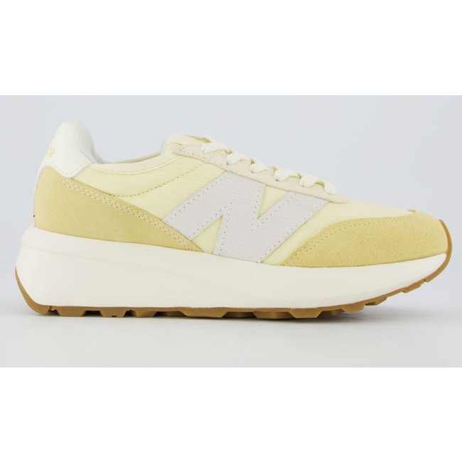 Tênis New Balance 370 V1 Feminino Bege e Amarelo