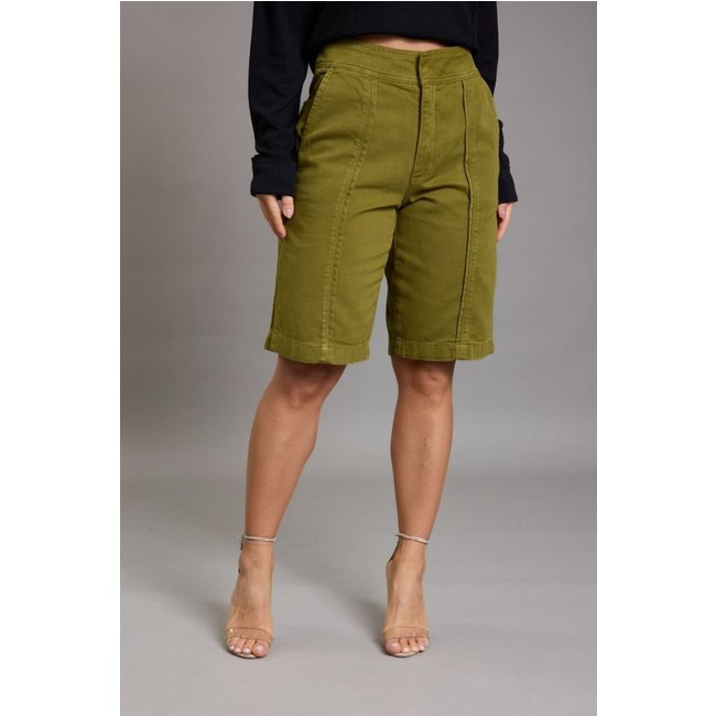 Bermuda Sarja Feminina Color Com Recortes Dialogo Jeans Verde