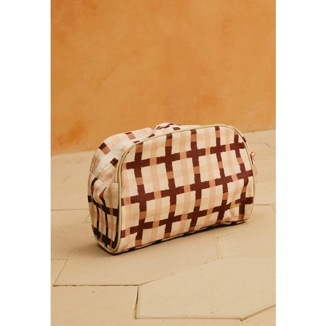 Necessaire Estampada Mitú Marrom