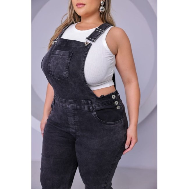 Macacão Jardineira Feminino Alleppo Plus Size Jeans Preto Manchado