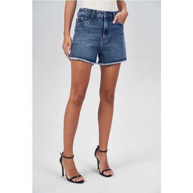 Short Jeans Classic Desfiado Feminino Acostamento