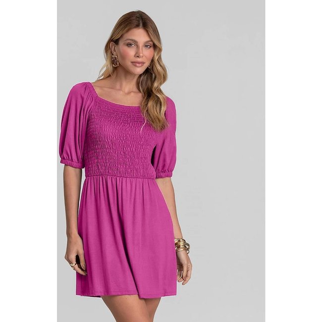 Vestido Curto Feminino em Visco Maquinetada Dianna Rosa