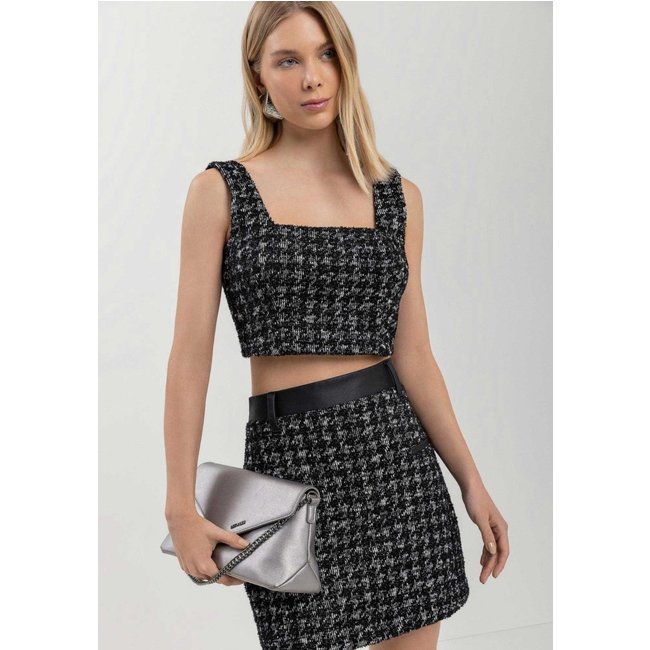 Saia Curta Em Tweed Pied De Poule Com Cós Diferenciado