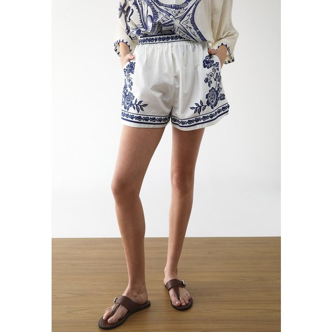 Short Feminino FARM Floral Branco