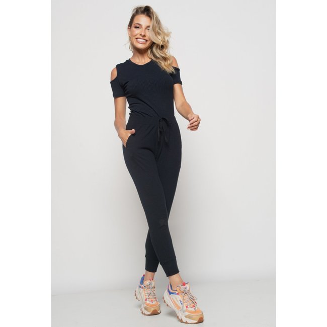 Conjunto Salvatore Comfy Com Blusa Ombro Vazado e Jogger Canelada Preto