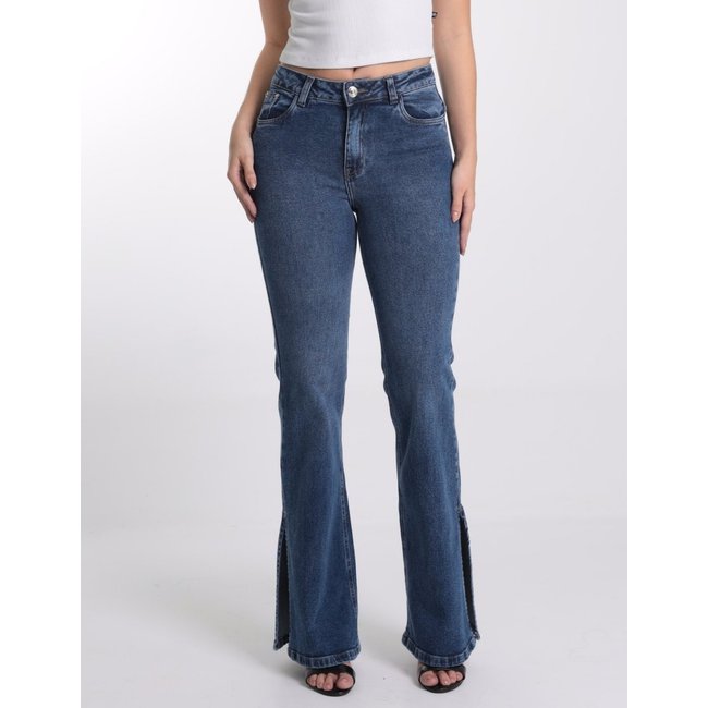 Calça Flare Jeans Feminina Com Abertura Lateral Revanche - CA.FEM.00594