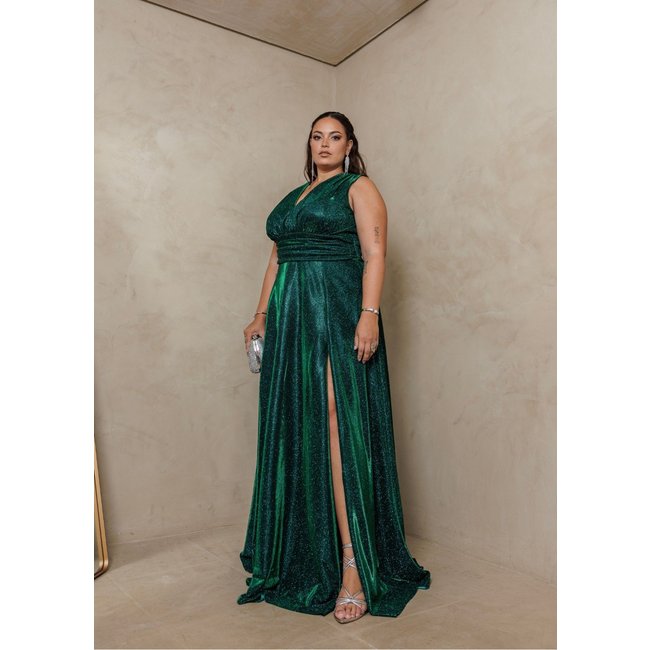 Vestido Longo de Festa Plus Size Decote em V Com Brillho com Fenda Amynalia Cia do Vestido Verde Esmeralda