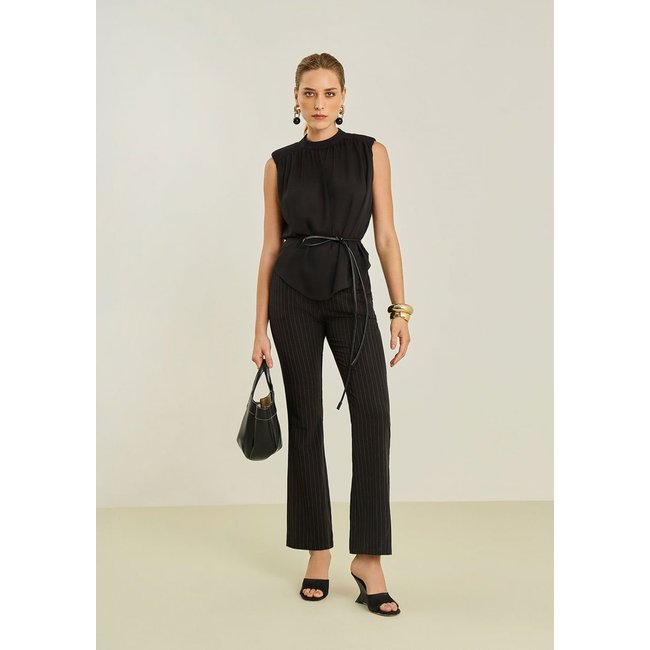 Calça Maria Valentina Boot Cut Alta Preto