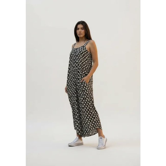 Macacão CabanaFree Saruel Guri Viscose Alça com Elástico Estampa Encanto das Margaridas