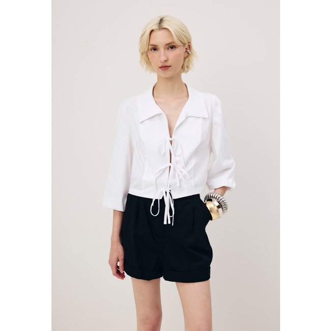 Short CaCay Alfaiataria com Pregas