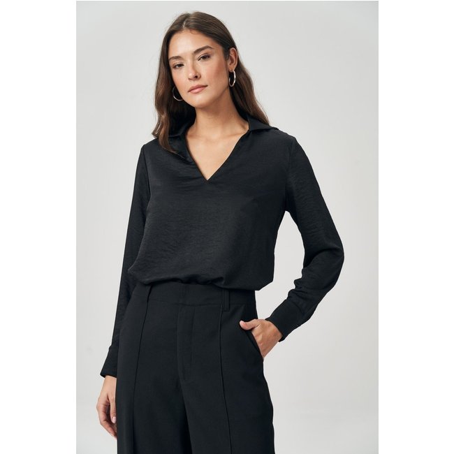 Blusa Manga Longa Acetinada Feminina Acostamento