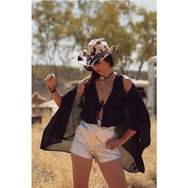 Top Cropped De Paetês Preto Com Amarração marinaegabriella