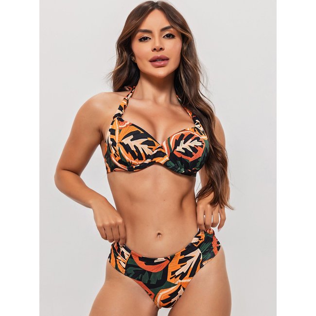 Biquini Orla da Praia com Bojo Meia Taça e Calcinha Drapeada Estampado Floral Laranja e Preto