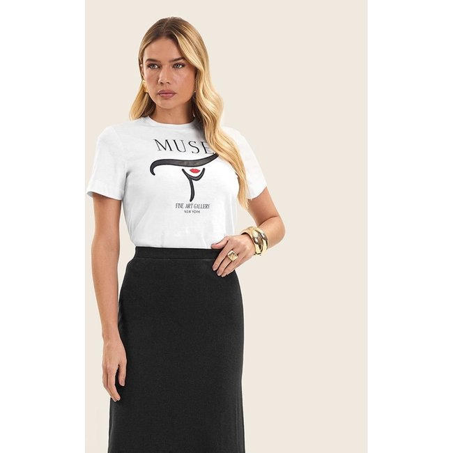 T- Shirt Feminina Manga Curta Endless Branco