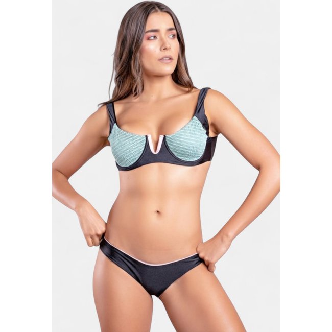 Biquíni Areia Branca Praya Meia Taça Bicolor Preto