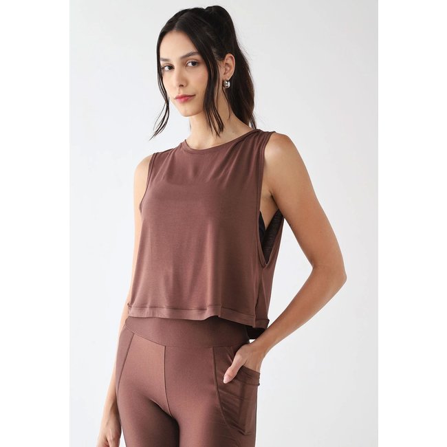 Regata Cropped Feminina HOPE RESORT Decote Redondo Marrom