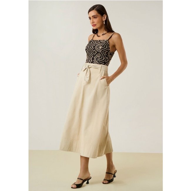 Saia Maria Valentina Evasê Alta Longa Off-white