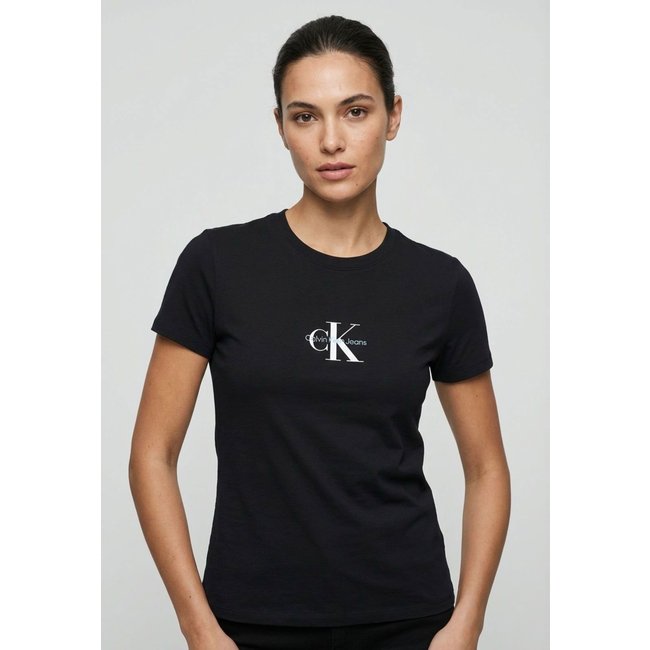 Camiseta Feminina Calvin Klein Jeans Logo Centralizado Preta