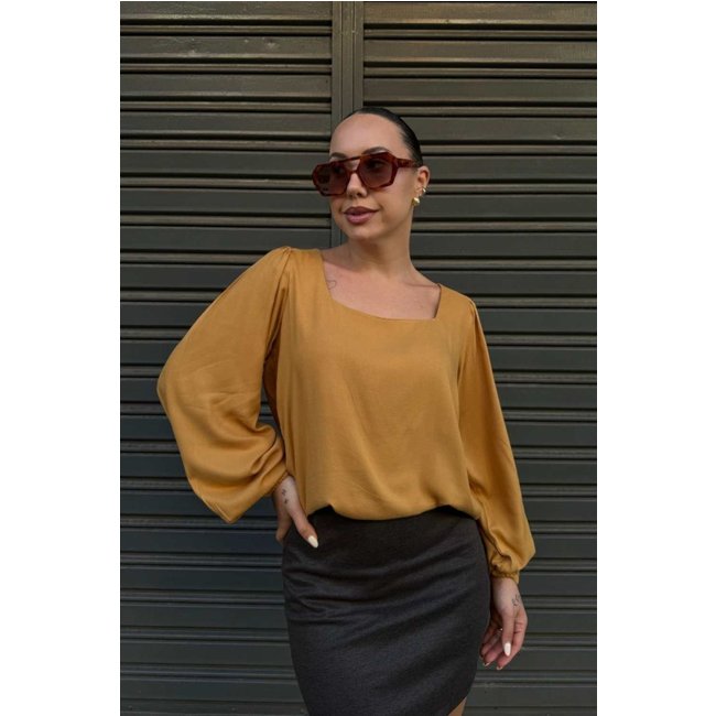 Blusa Vanibele Viscose Camelo