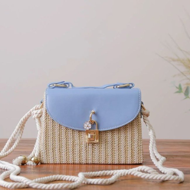 BOLSA DE PRAIA EM PALHA ESTRUTURADA C/ ALÇA - MARESIAS - Azul - MELLOW BRAZIL