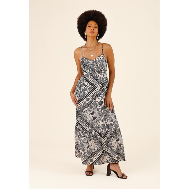 Vestido Midi Pop Me Em Viscose Estampado Animal Patchwork Preto