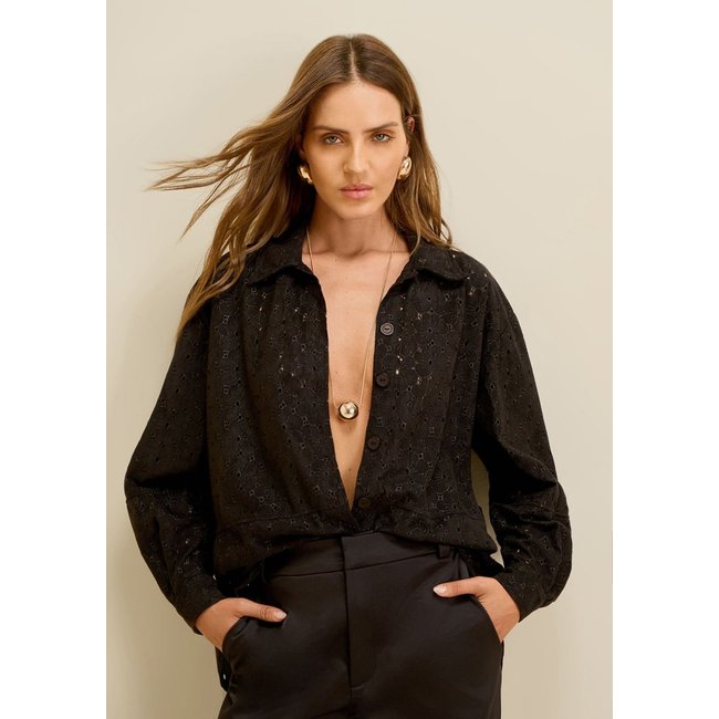 Camisa Morena Rosa Solta Gola Clássica Manga Longa Padrão Preto