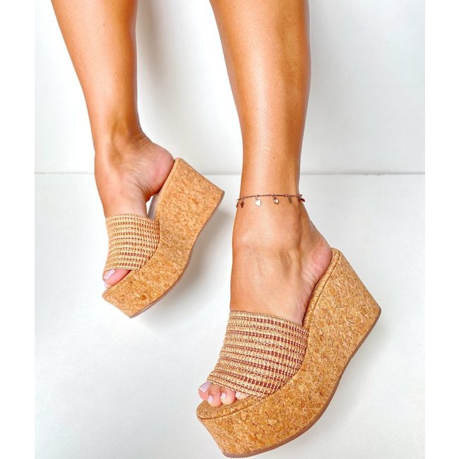 Sandália Delazari Plataforma Camel