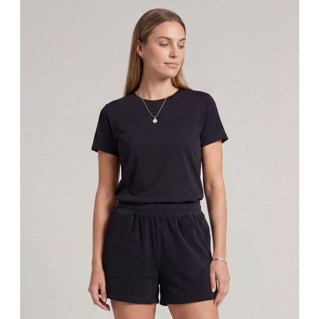 Shorts Feminino Em Plush Infinita Cor Preto