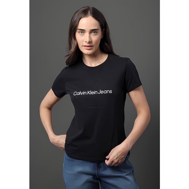 Camiseta Calvin Klein Jeans Logo Relevo Preta