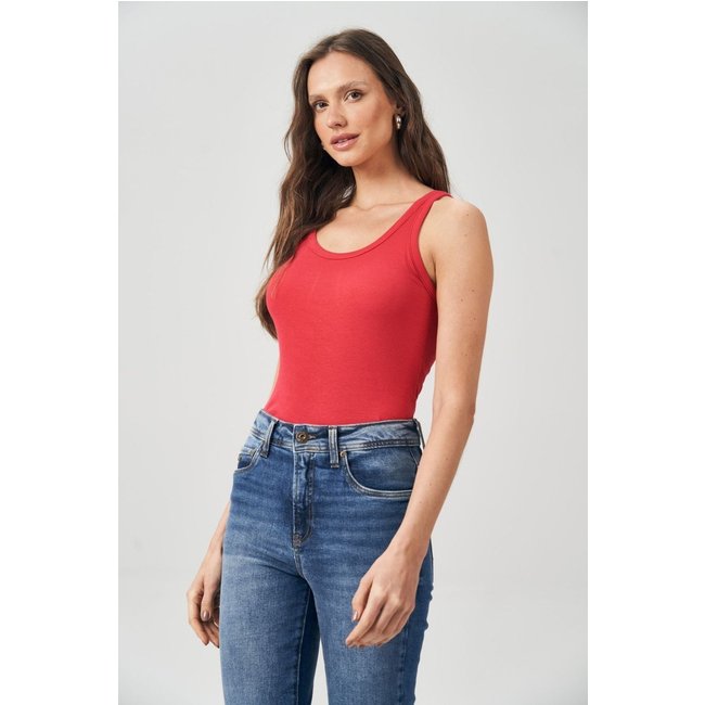 Regata Básica Feminina Acostamento