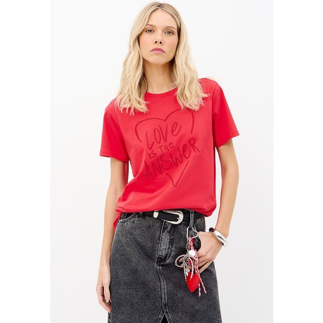 T-Shirt Love Is Asnwer Feminina Inblanche