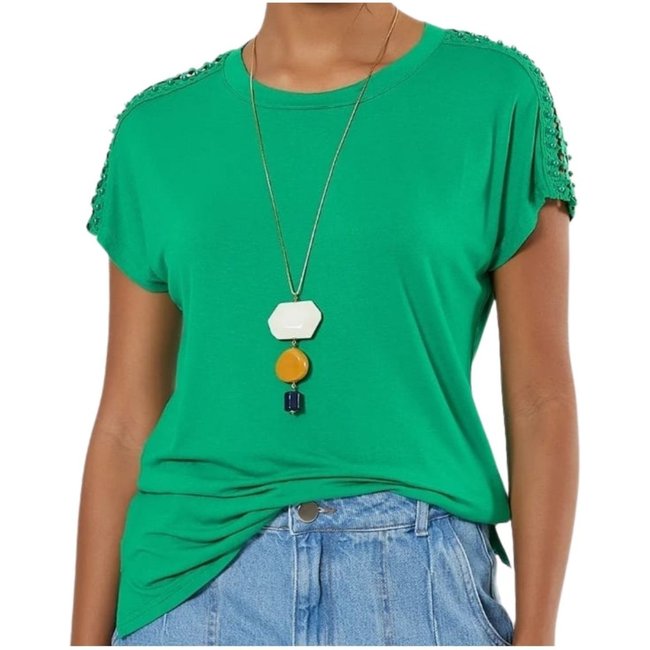 Camiseta FMF Feminina Preta com Detalhe em Renda e Pérolas nas Mangas Conforto e Estilo Verde