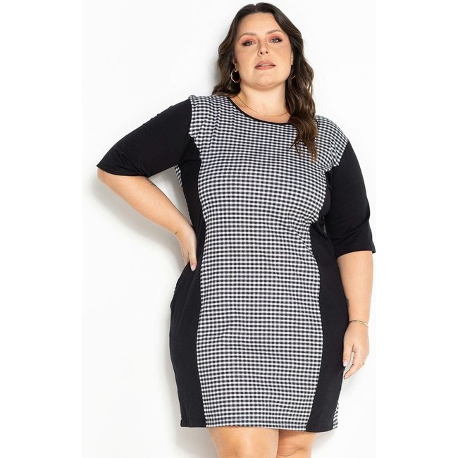 Vestido Com Recortes Plus Size Xadrez Preto Marguerite